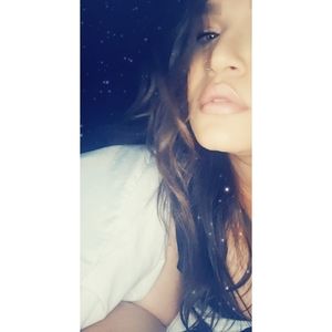 Meet your Posher, Dania